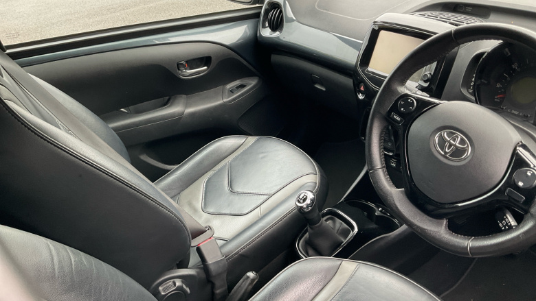 Toyota Aygo 1.0 VVT-i X-Clusiv 3 5dr Petrol Hatchback